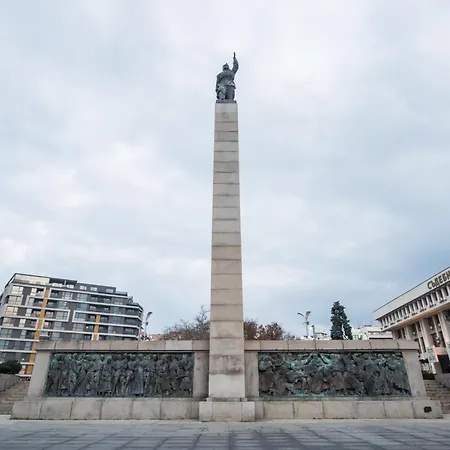 Апартамент Summer Downtown - Compact Basic Flat - 1st Floor *