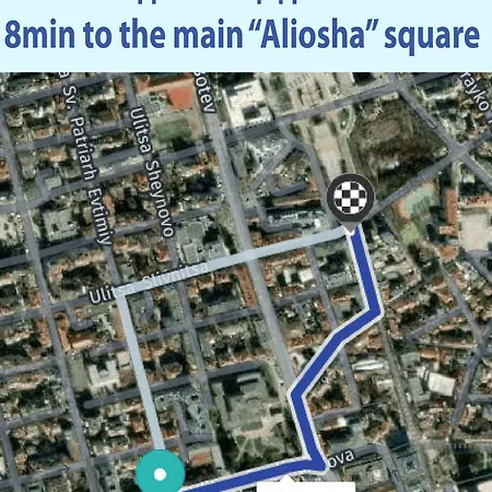 Summer Downtown - Compact Basic Flat - 1st Floor Apartment *