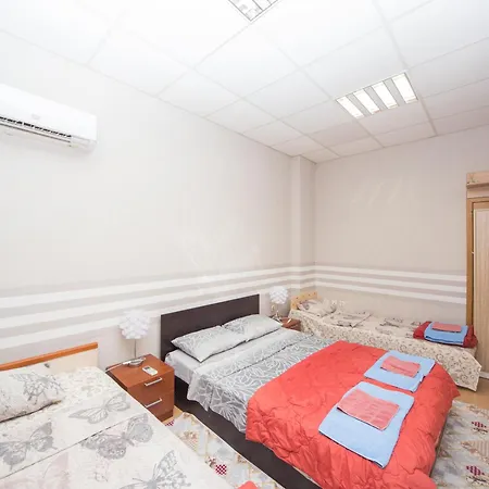 Downtown - 2 Separate - Relax - Up To 6 Guests Max *