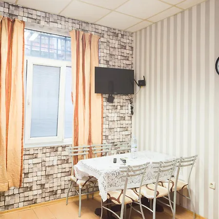 Summer Downtown - Compact Basic Flat - 1st Floor Апартаменты *