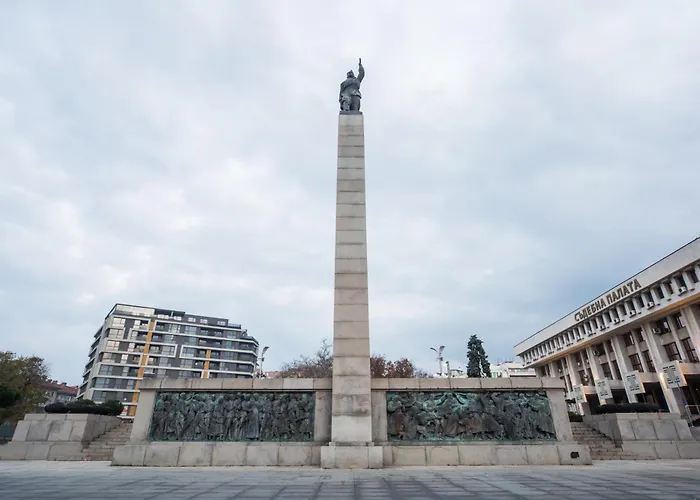 Апартамент Summer Downtown - Compact Basic Flat - 1st Floor *