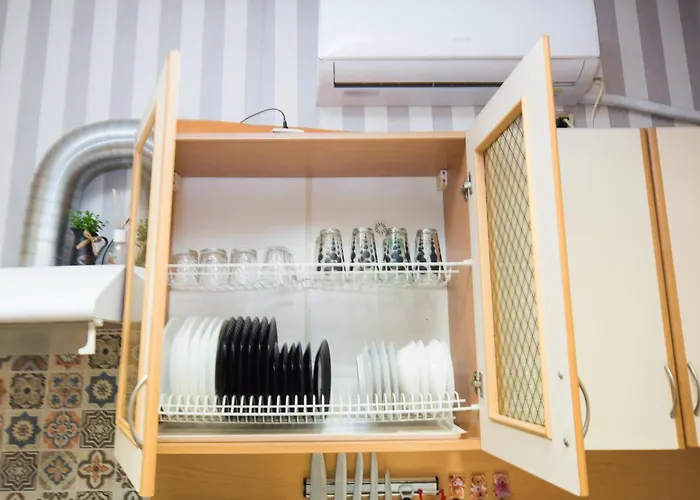 Summer Downtown - Compact Basic Flat - 1st Floor *